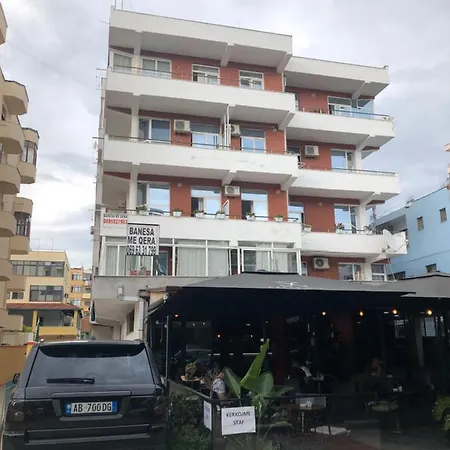 Buzi Aparthotel *
