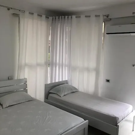 Buzi Aparthotel Barc (Durres)